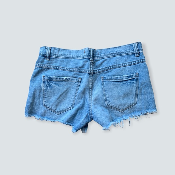 Free People denim cutoff shorts size 24 - Picture 2 of 3
